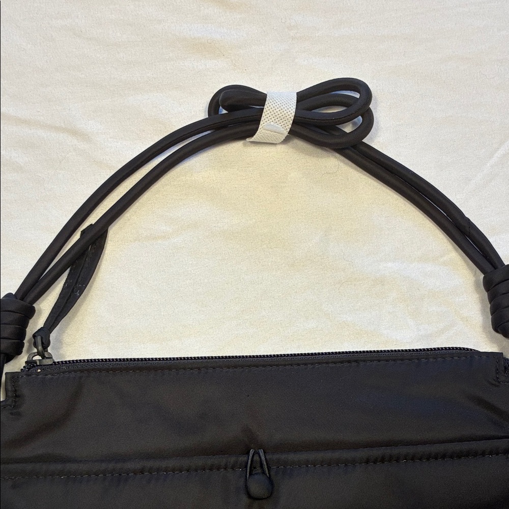 Vera Bradley NWT Original Black Hipster Crossbody Bag - Picture 7 of 16